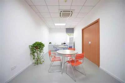 2015年9月 鉑格建筑設計、施工的林斯特龍紡織品服務(廣州)公司正式開業